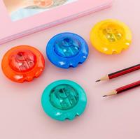 Creative Double Trou UFO Soucoupe Volante Forme Taille-Crayon Étudiant Papeterie Cadeau