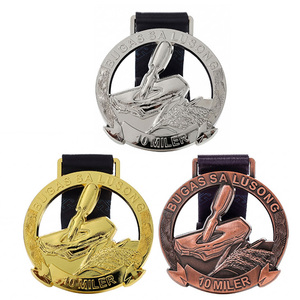 Medallas de premio personalizadas de metal fundido con diseño hueco, chapadas en oro/plata/bronce, grabadas, para finalistas de 10 millas en canoa, con logotipo deportivo. - Product Image 1