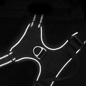 سترة كلب نايلون مضادة للماء مع أحزمة مبطنة قابلة للتعديل للغاية مقود عاكس للضوء جديد للمشي في الهواء الطلق - Product Image 6