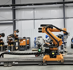 Robot linéaire à 6 axes <span class=keywords><strong>KUKA</strong></span> <span class=keywords><strong>KR210</strong></span> R2700-2 personnalisé avec ventouse pour la manutention de panneaux solaires et de planches en bois - Product Image 4
