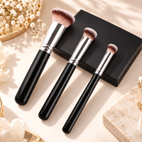 Ensemble de 3 pinceaux de maquillage à marque privée : Fond de teint, Contour, Anti-cernes – Pinceaux de beauté pour le visage