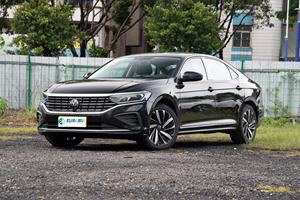 Volkswagen <span class=keywords><strong>Passat</strong></span> 2026, Trazione Anteriore, Guida <span class=keywords><strong>a</strong></span> Sinistra, <span class=keywords><strong>Benzina</strong></span>, Cambio Automatico, Turbo, Interni in Pelle, Pronta per l'Esportazione, Berlina 5 Posti di Medie Dimensioni - Product Image 4
