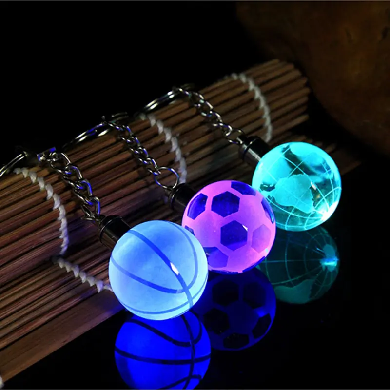 Moda ışık Led renkli ışık anahtarlık basketbol futbol küre kristal kolye anahtarlık