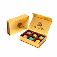 Boîtes d'emballage en carton ondulé doré métallisé pour chocolat, logo personnalisé en relief, boîte rigide à 6 compartiments avec couvercle rabattable, écologique