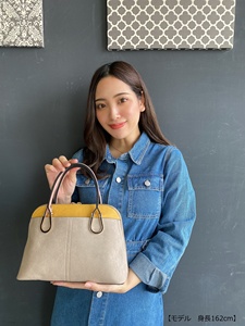 กระเป๋าถือหนัง PU แบบคลาสสิก ทรงแข็งพร้อมหูหิ้วด้านบน สายสะพายไหล่ถอดได้ กระเป๋าสะพายข้างหลากสี - Product Image 4