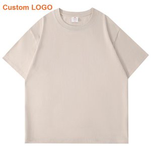 T-shirt da uomo con grafiche audaci e stampe di tendenza per gli amanti della moda street style che apprezzano le t-shirt casual da uomo. - Product Image 1