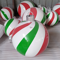 Décorations de Noël géantes d'extérieur pour usine : Boules de Noël en fibre de verre, grandes boules de Noël rayées pour une décoration festive