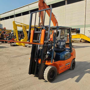 Chariot élévateur diesel d'occasion de haute qualité, d'origine japonaise, Mini 3 tonnes, pour 7FD30, hauteur de levage de 3 m, garantie d'un an, à vendre - Product Image 3