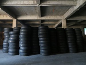 ยางรถยนต์สีดำยี่ห้อ China Doubleking รุ่น TL ขนาด 145/70R12 ขายดี พร้อมรับประกัน 3 ปี - Product Image 4