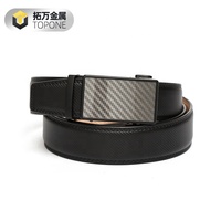 Vente chaude de ceinture de luxe pour hommes affaires loisirs conception à la mode matériau de peau de vache avec boucle à cliquet en alliage automatique