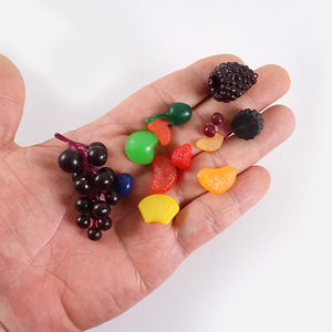 Mini cabochons en résine en forme <span class=keywords><strong>de</strong></span> fruits, <span class=keywords><strong>perles</strong></span> <span class=keywords><strong>de</strong></span> fruits artificiels assorties, cerises, fraises, oranges simulées pour la décoration artisanale DIY - Product Image 3