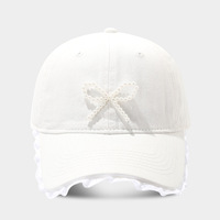 Vente en gros de casquettes en coton avec nœud perlé à la mode avec bord en dentelle casquettes de baseball ajustables de marque personnalisée pour adolescentes