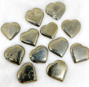 Pierre naturelle de qualité supérieure pyrite en forme de coeur qualité impressionnante artisanat en cristal de guérison en vrac à vendre - Product Image 1