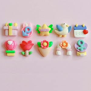 Figurines de dessins animés personnalisées, accessoire de décoration, ornements en résine et en plastique faits à la main pour cadeaux de vacances - Product Image 2