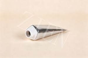 45mm 100 bis 200ml Kaltpräge-Kosmetiktube mit vertikaler Haarlinienstruktur, gebürsteter Oberfläche und fünfeckigem Klappverschluss für Herrenpflege - Product Image 6