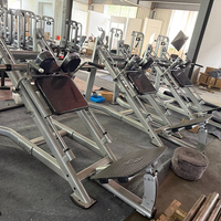 Appareil d'entraînement professionnel à glissière robuste pour la musculation des cuisses et des hanches en salle de sport