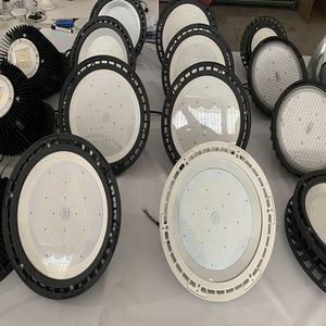 Éclairage <span class=keywords><strong>de</strong></span> stade intérieur <span class=keywords><strong>3</strong></span> CCT 60 degrés 90 degrés large plage <span class=keywords><strong>de</strong></span> tension 50W 100W 150W 200W Projecteur LED UFO Highbay - Product Image 6