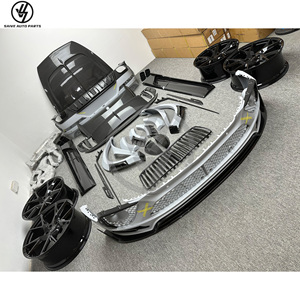 Nouveaux kits carrosserie MSY W12 Style en fibre de carbone sèche pour Bentayga 2015- : Pare-chocs, Capot, Échappement, Jantes, Spoiler, Jupes latérales, Calandre - Product Image 5