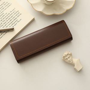 Étui à lunettes vintage de style britannique en cuir PU, étui de rangement portable pour lunettes de myopie pour étudiants, étui à lunettes de soleil - Product Image 4