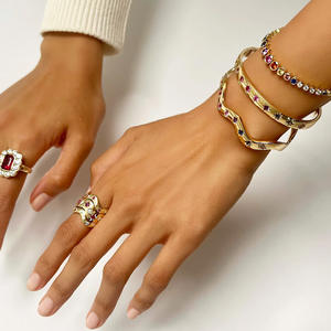 해피 뷰티 방수 저자 극성 보석 18k 금도금 황동 빛나는 지르코니아 레인보우 웨이브 커프 팔찌 팔찌 여성용 - Product Image 3