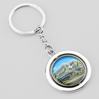 Großhandel Grün Lackierte Schlüsselanhänger Fußballplatz-Design Schlüsselring Individuelles Logo Metall-Schlüsselanhänger mit Anhänger