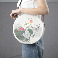 Sac rond tissé à l'encre de Chine motif lotus, sac bandoulière vintage en coton floral avec poignées en cuir pour usage quotidien