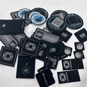 Etiqueta tejida de poliéster con chip NFC para camisas, tamaño damasco - Product Image 2