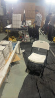 Chaise pliante robuste en plastique de 300 lb avec structure en tube d'acier pour conférences, églises, auditoriums et événements de location