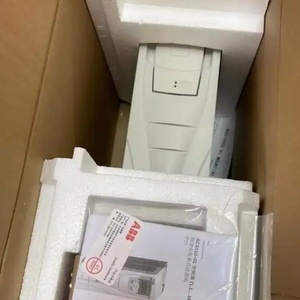 A-B ACS800  ACS800-01-0075-3+P901 3AUA0000236724 145A Alta Potencia, Salida de 75KW, 380V Trifásico - Product Image 2