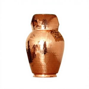 Pichet à eau classique en cuivre martelé 1,7 L (6-6,9 po) – Écologique et fait main pour mariages, fêtes et service à domicile - Product Image 6
