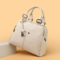 Le nouveau sac à main tendance pour femme est un grand sac bandoulière avec un motif floral multicouche pour femmes