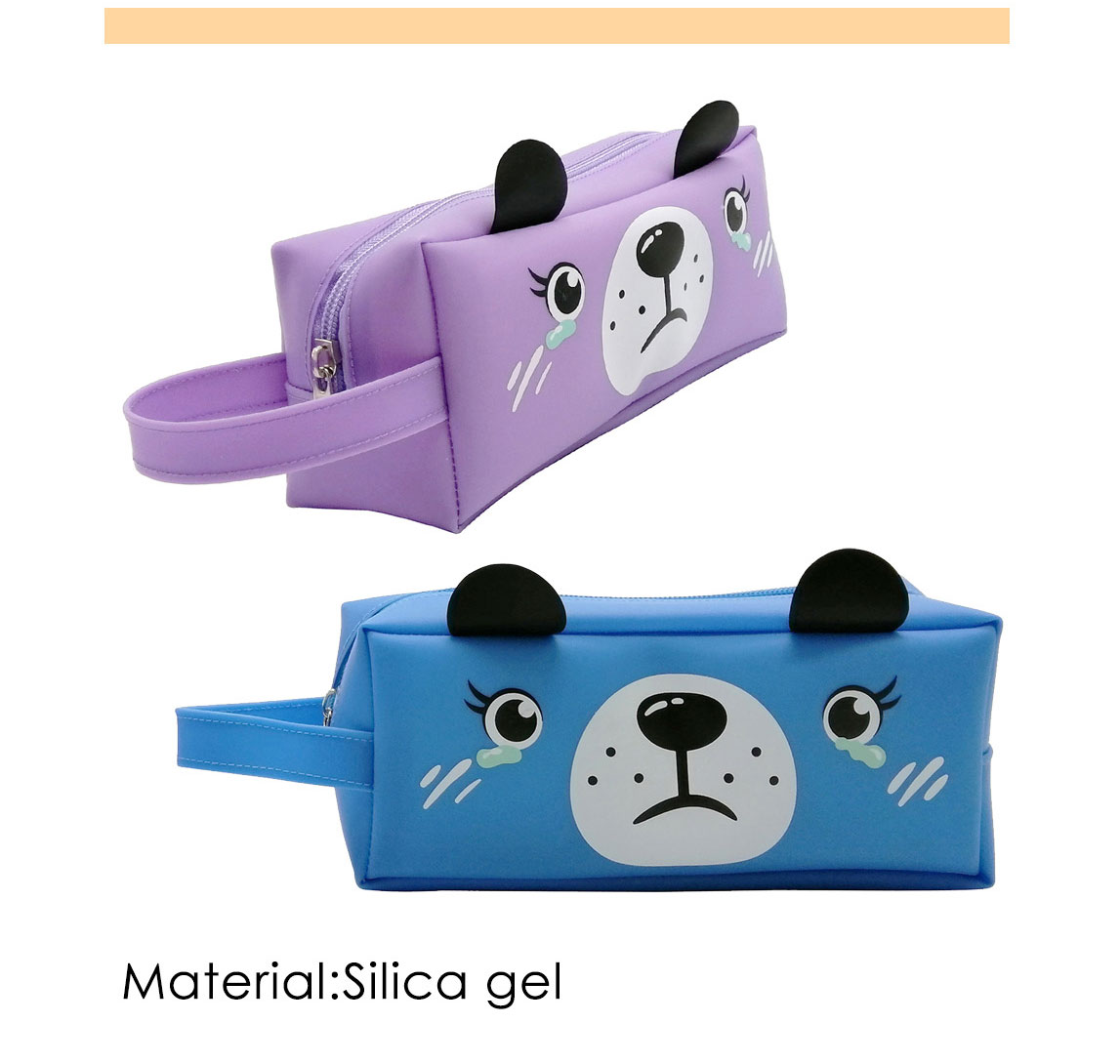 Estuche De Silicona En Relieve, 1 Cremallera, Impreso Con Diseños De Fútbol - Simba Modelo DD511