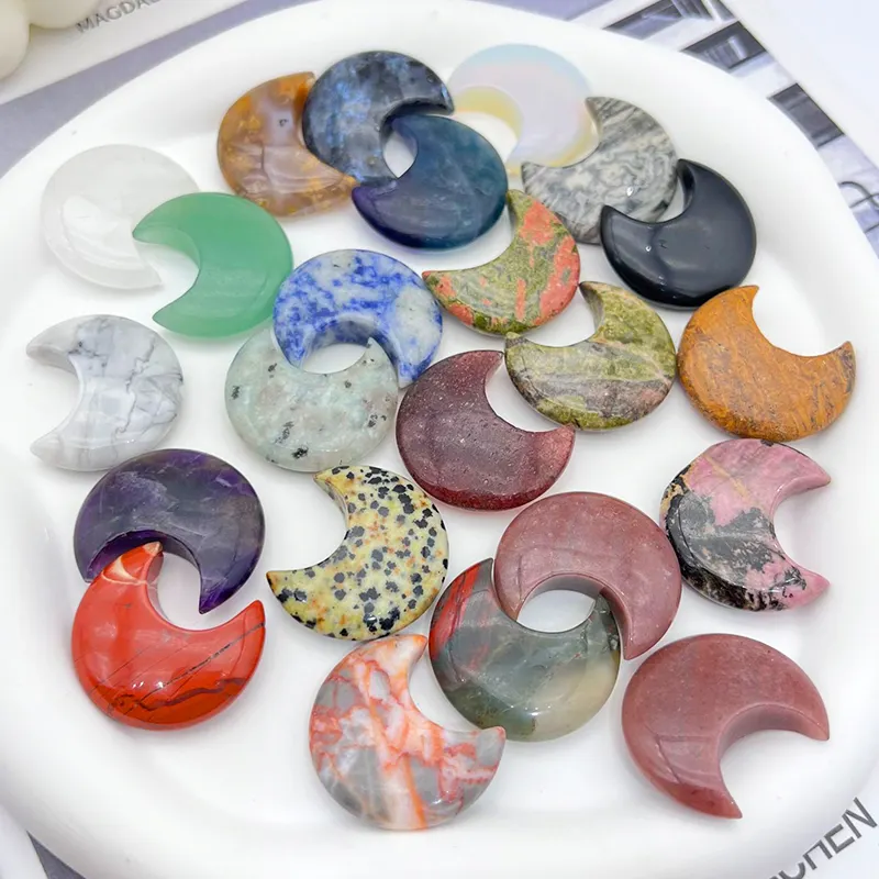 Natural polido pedra preciosa esculturas cristal lua forma pedras preciosas para decorações DIY colar