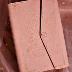 Quaderno con quarzo rosa in cristallo rosa fornito con copertina in rilievo personalizzata privata C & H