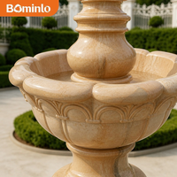 Grande fontaine d'eau extérieure en marbre beige à 3 niveaux, sculpture de jardin classique sculptée à la main pour la décoration de la cour d'hôtel ou de la propriété