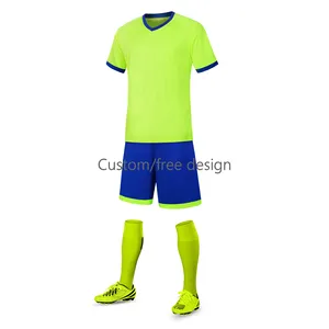 2024 personnalisé en gros maillot de football tissu respirant 100% polyester hommes sport vêtements de football maillot de football personnalisé
