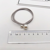 Lot de 2 Élastiques à Cheveux Élégants en Fausse Perle, Attaches-queue de Cheval en Caoutchouc pour Femmes, Accessoires Capillaires Mignons avec Emballage Carte en Papier