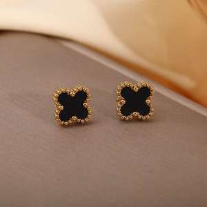 <span class=keywords><strong>Pendientes</strong></span> de Acero Inoxidable Chapados en <span class=keywords><strong>Oro</strong></span> de 18K de Alta Gama, Diseño Geométrico de Trébol de Cuatro Hojas, Modernos, Unisex, al por Mayor - Product Image 2