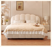Cremefarbenes Massivholz-Rahmenbett Modernes Einfaches Französisches Puff-Cloud-Design Hauptschlafzimmer Großes Bett 1,8m/1,5m Softbag-Bett