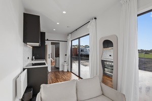 Diseño de Sala de Degustación de Vinos, Casa Expandible de Doble Ala para Turismo Vinícola - Product Image 6