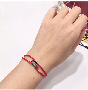 Anello Retrattile Geometrico Vintage in <span class=keywords><strong>Argento</strong></span> Tibetano con Corda Rossa e Tre <span class=keywords><strong>Anelli</strong></span> Neri Intrecciati in Acciaio Inossidabile e Silicone - Product Image 4