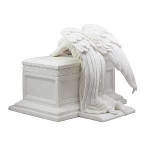 Urna Funeraria in Resina Effetto Marmo Bianco con Angelo Piangente, Scultura Statua per Cremazione da Giardino - Product Image 3