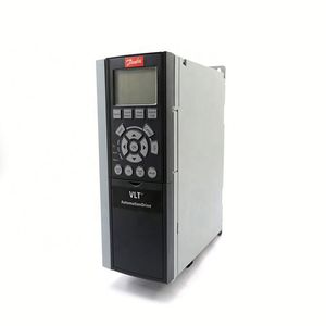 Variateur de fréquence VLT FC-302 131B0040, 0,37 kW, 0,5 CV, triphasé 380-500 V - Product Image 1