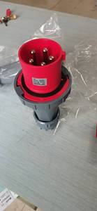 Enchufe de panel de pared Industrial de 380V 125A, enchufe con 4 salidas de CA, Red de enchufe hembra, corriente nominal de 63A hecha de cobre - Product Image 3