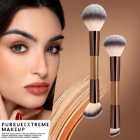 Lot de 16 pinceaux de maquillage professionnels double embout avec éponges et houppettes, poils synthétiques, manches métalliques, sac cadeau de luxe personnalisé