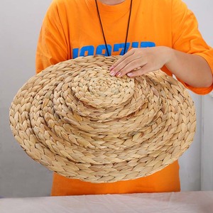 Wholesale Cheap Household Handmade Vietnam Water Hyacinth Thick Natural Table Round <strong>Linen</strong> Woven Rattan <strong>Placemats</strong> - Product Image 4