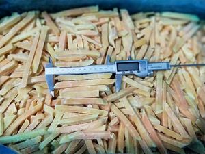 Lanières de patates douces surgelées pré-blanchies dans des plateaux allant <span class=keywords><strong>au</strong></span> <span class=keywords><strong>micro</strong></span>-ondes-Prêts à être vendus <span class=keywords><strong>au</strong></span> détail - Product Image 4