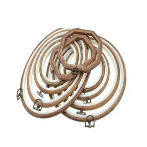 Charmkey 14*14 centimetri ABS pelliccia gomma di legno di bambù del cerchio telaio commercio all'ingrosso ricamo cerchi punto croce FAI DA TE kit di materiale personalizzare - Product Image 1