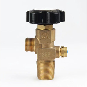 Vanne de coupure manuelle QF-7B 1/2 po pour réservoir de dioxyde de carbone - Product Image 1