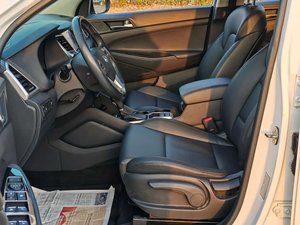 Voitures d'<span class=keywords><strong>occasion</strong></span> Hyundai Tucson SUV LHD Automatique Traction avant 1.6T Faible kilométrage Sans accident Exportation Vente en gros 2016 2017 - Product Image 4